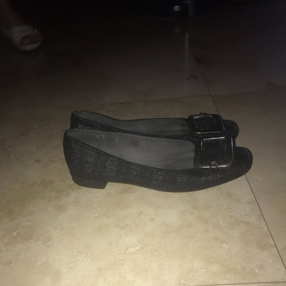 Stuart Weitzman Flats - Picture 4 of 4